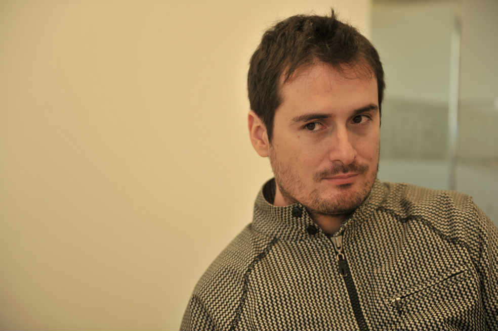 El Premio Anagrama de Crónica Sergio González Rodríguez que recibió hoy Juan Miguel Álvarez se suma a los dos premios Simón Bolivar con los que ha sido galardonado. 