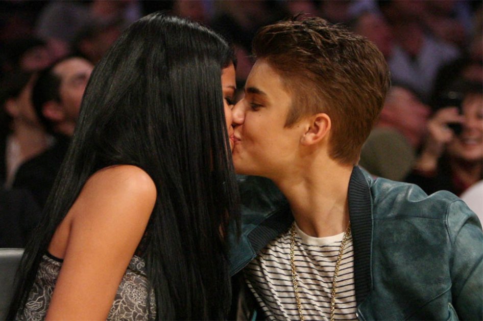 Justin Bieber y Selena Gomez sellan su reconciliación con un apasionado beso