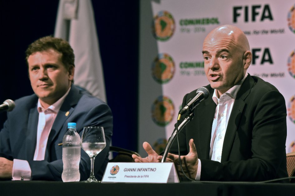 Infantino asegura que desbloqueará «lo antes posible» los fondos de la Conmebol