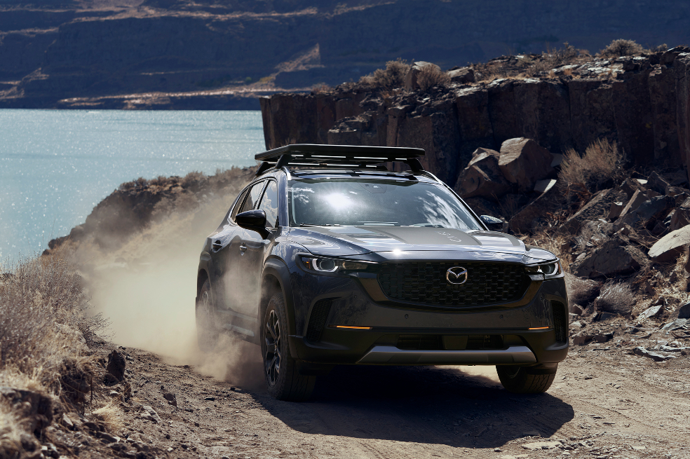 Mazda presentó el nuevo CX-50, su SUV más aventurero