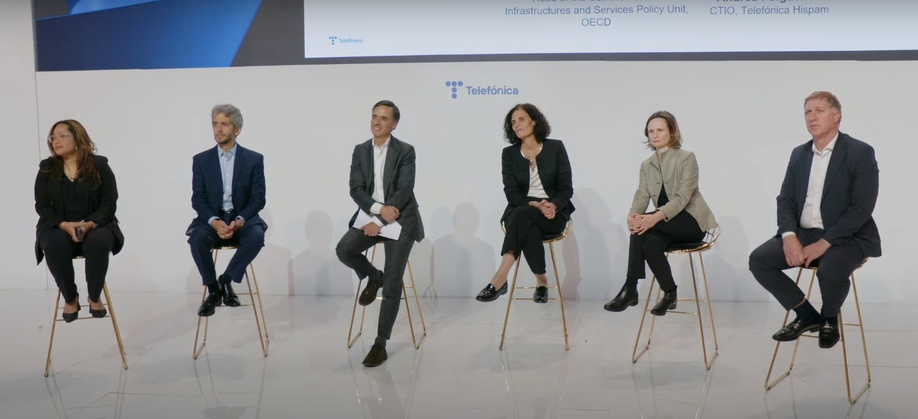 Panel “Nuevo Modelo de Alianzas para superar los desafíos de conectividad en Latinoamérica” - Cortesía: Telefónica Hispam