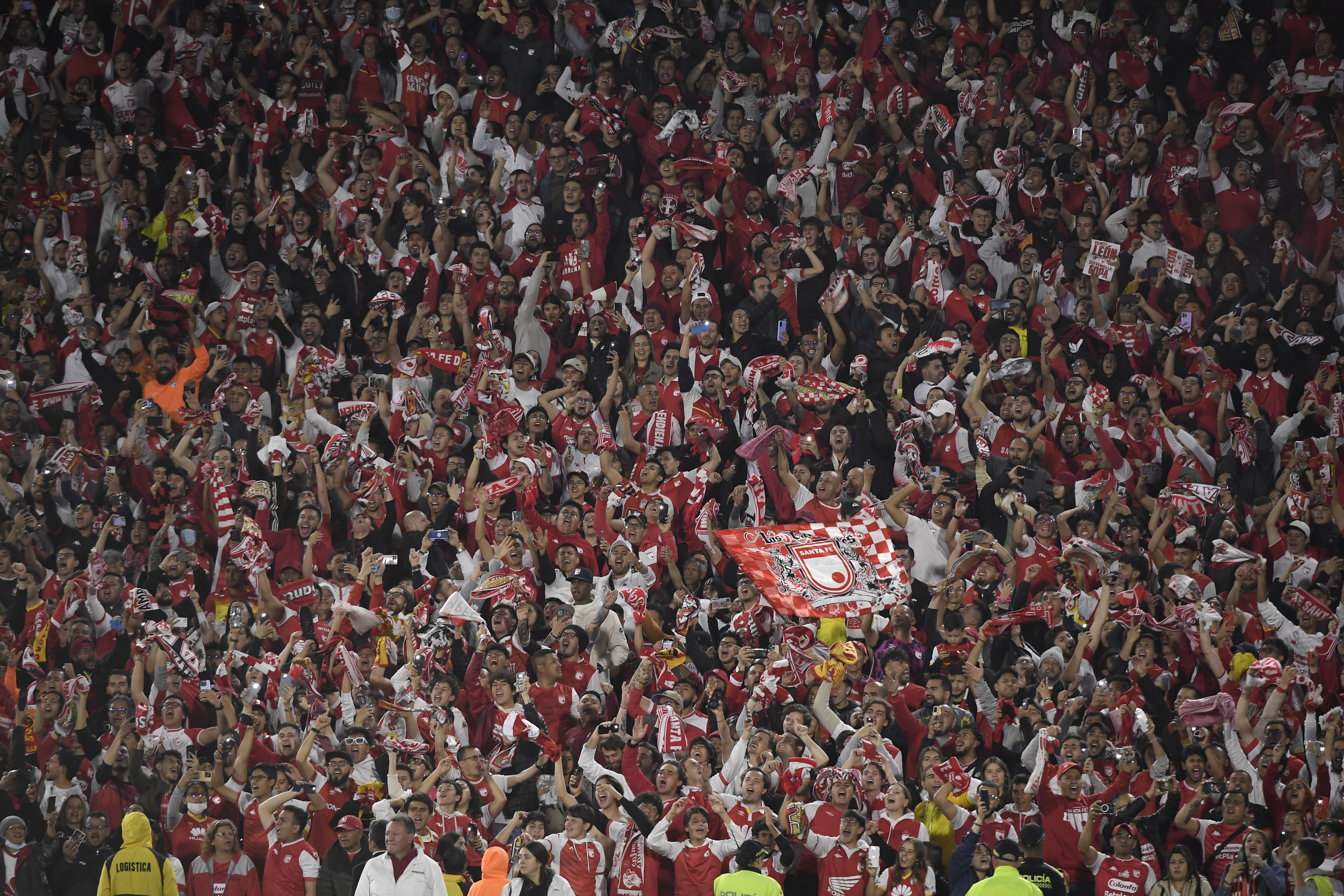 Galán intermedia por Bucaramanga y da buena noticia para la hinchada de Santa Fe