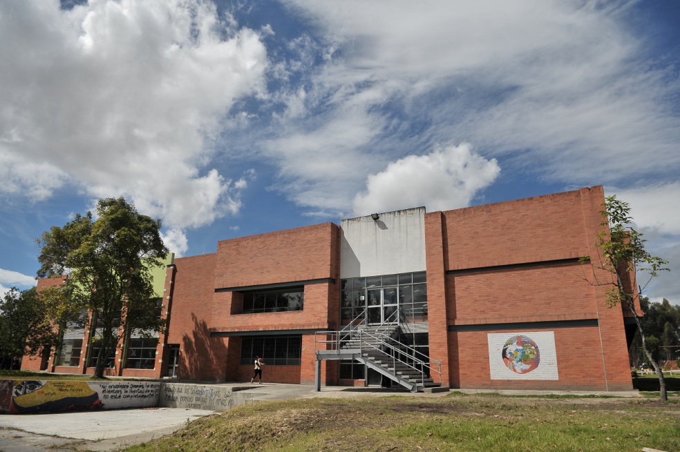 Estudiarán gratis: con recursos públicos respaldan la matrícula a los alumnos de la U. de Cundinamarca