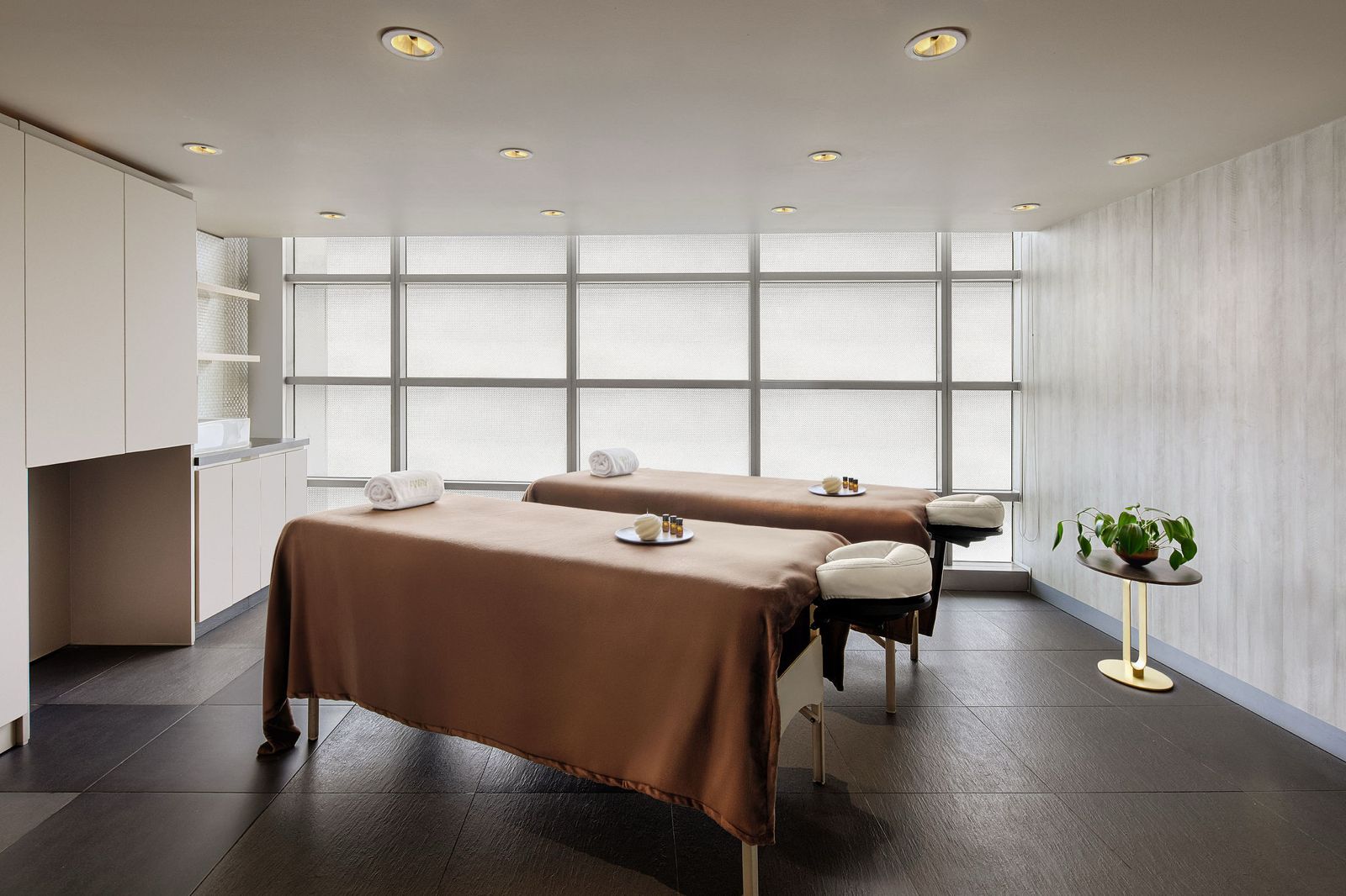 El hotel W Bogotá presenta la renovación de su icónico spa con nuevas experiencias de bienestar inspiradas en Colombia.