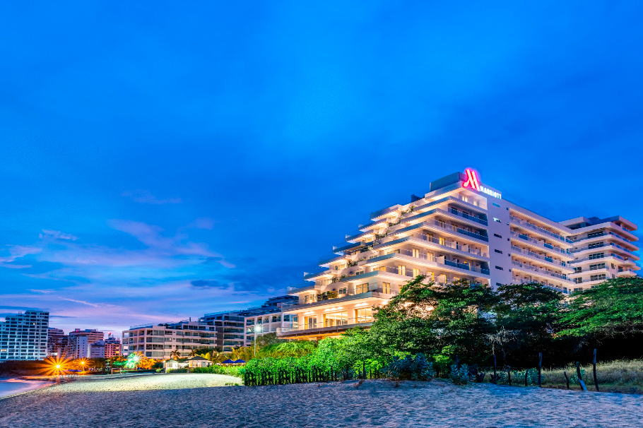 Postal del Santa Marta Marriott Resort Playa Dormida, ubicado muy cerca del aeropuerto.