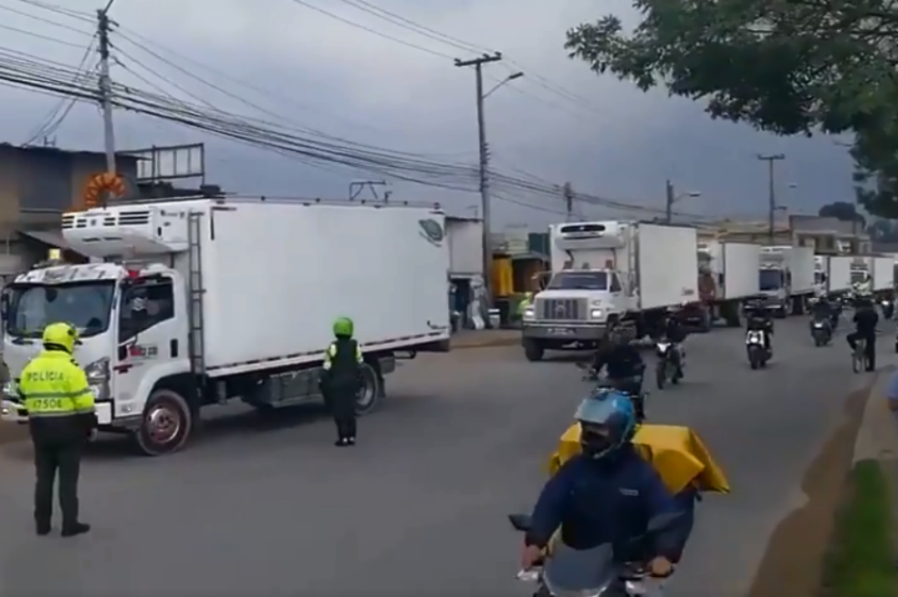 Así avanza la marcha de los transportadores en Bogotá
