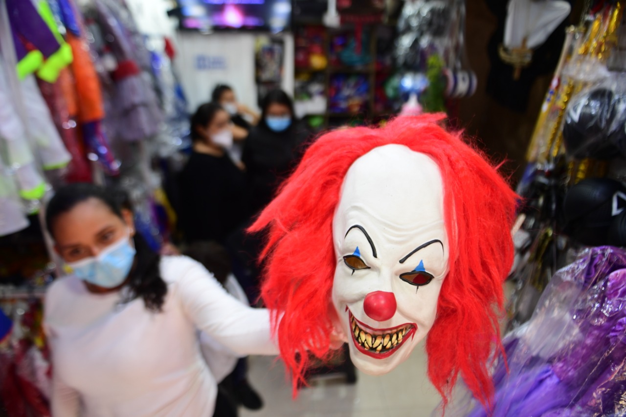 1.000 riñas y 1.138 comparendos, esto dejó el fin de semana de Halloween en Bogotá