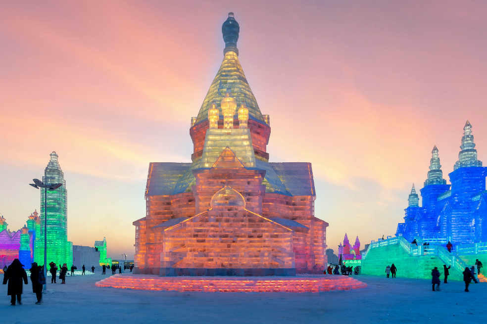 En imágenes: Festival de esculturas de hielo y nieve de Harbin, China