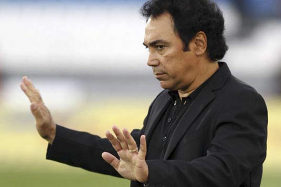 Hugo Sánchez se ofrece para volver a dirigir a la selección mexicana