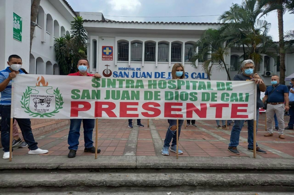 Hasta 13 meses de salario le deben a los trabajadores del San Juan de Dios en Cali