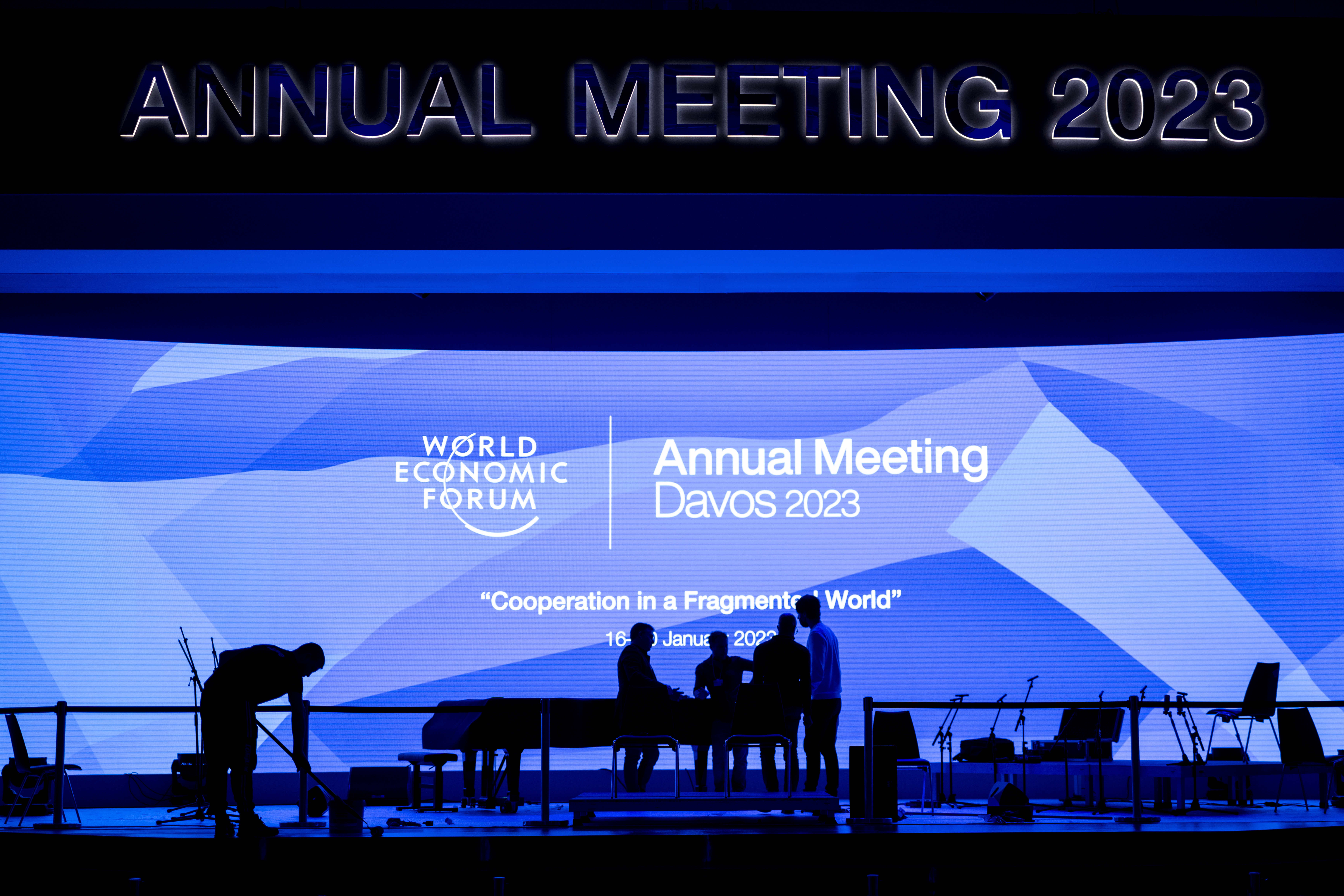 La cantidad y gravedad de las crisis actuales desafían a los líderes en Davos