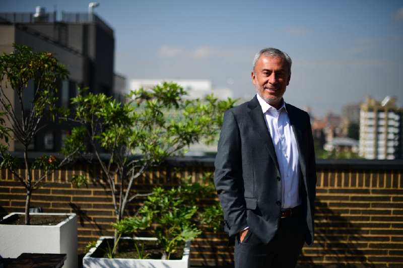 Jairo Corrales, líder en vehículos de inversión