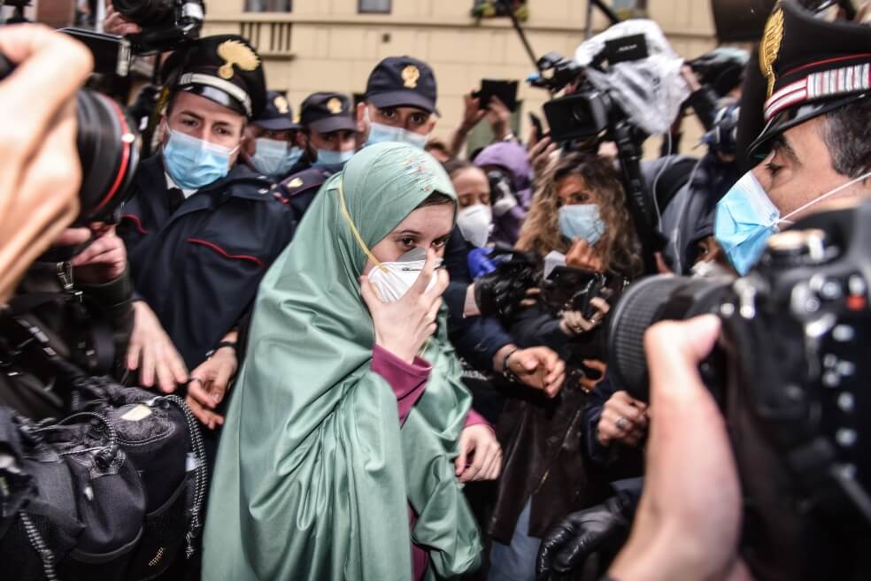 El secuestro y liberación de la joven Silvia Romano que divide a Italia