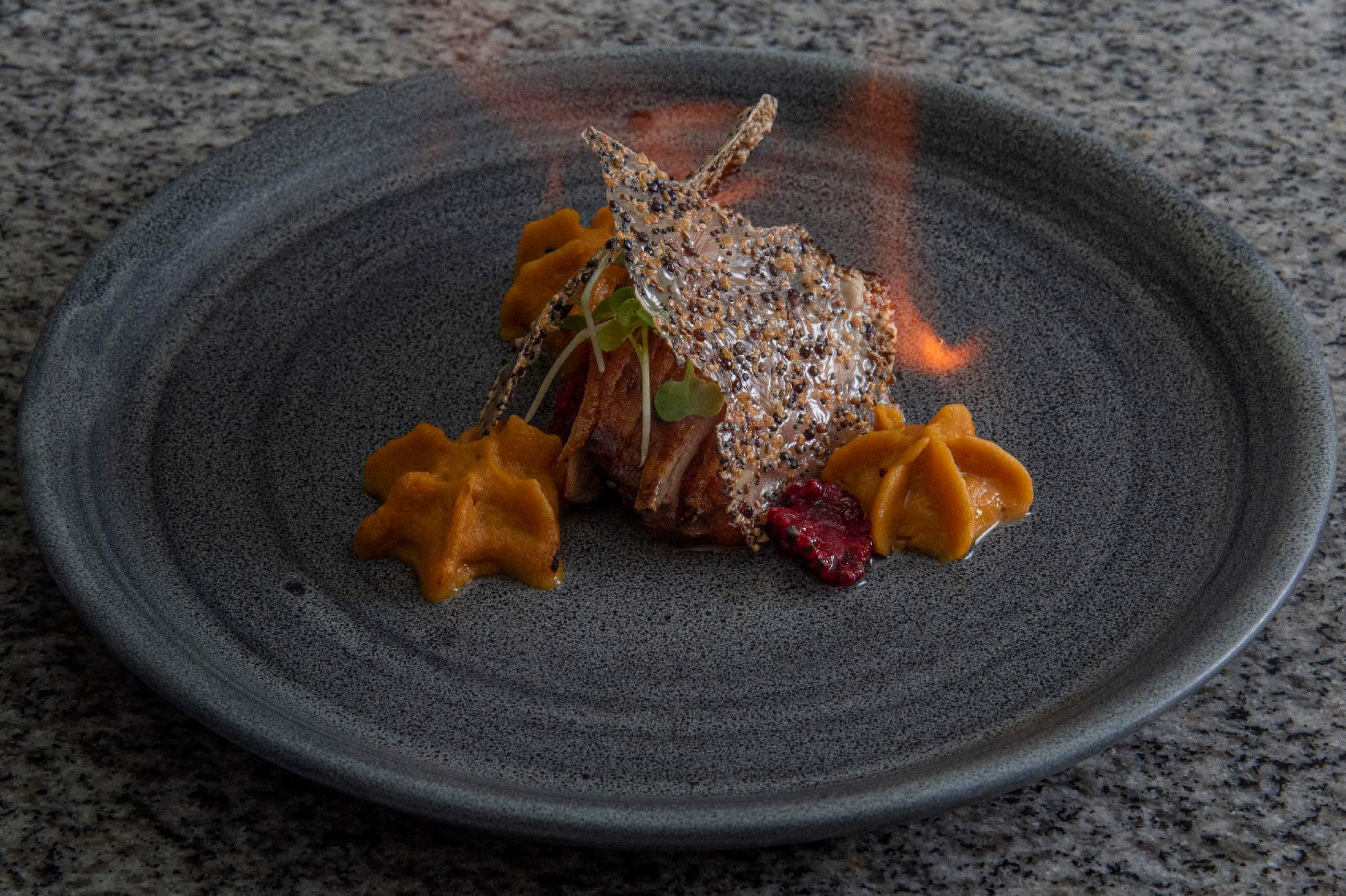 Pato ahumado, el plato apetecido en el Restaurante ElCielo