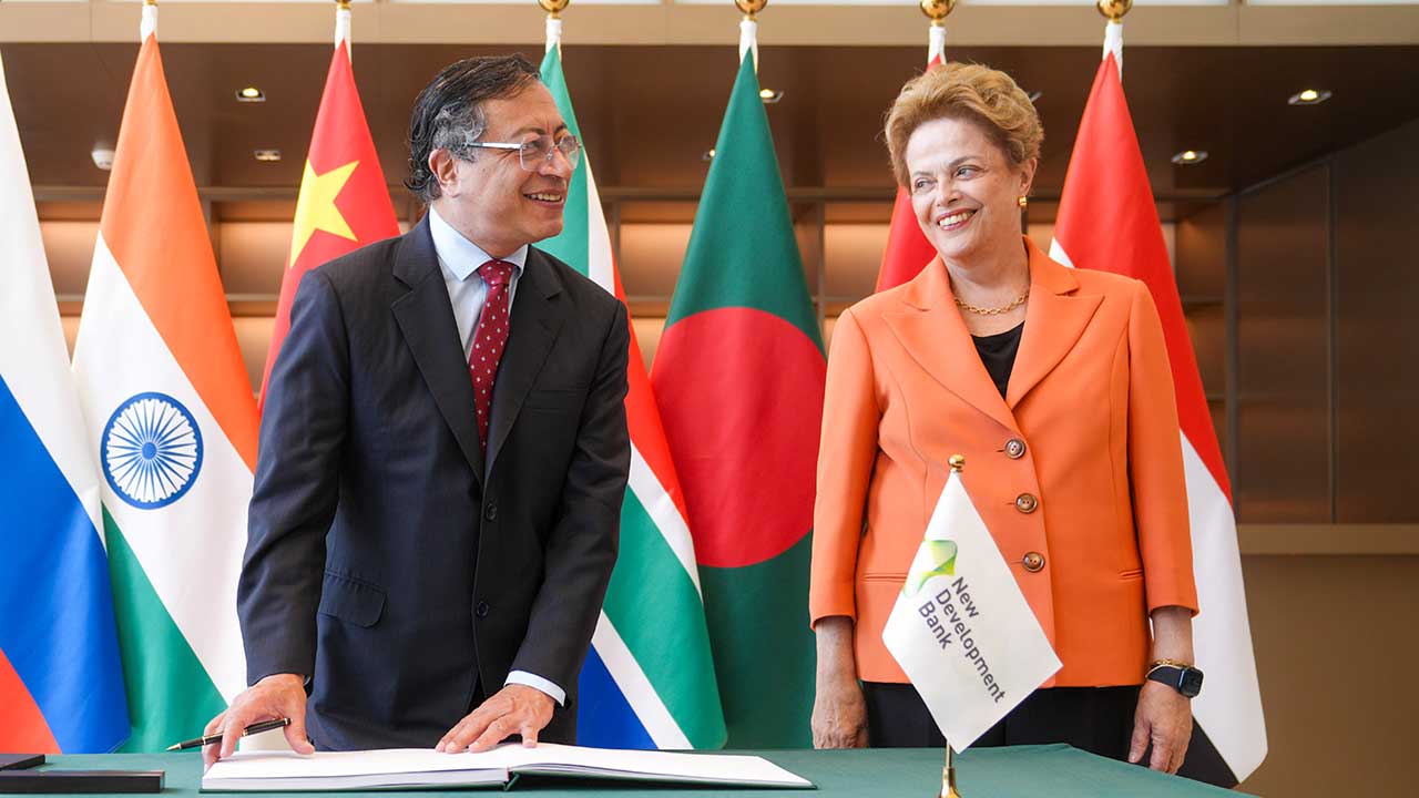 Gobierno confirma que Colombia fue aceptada en el banco de desarrollo de los BRICS