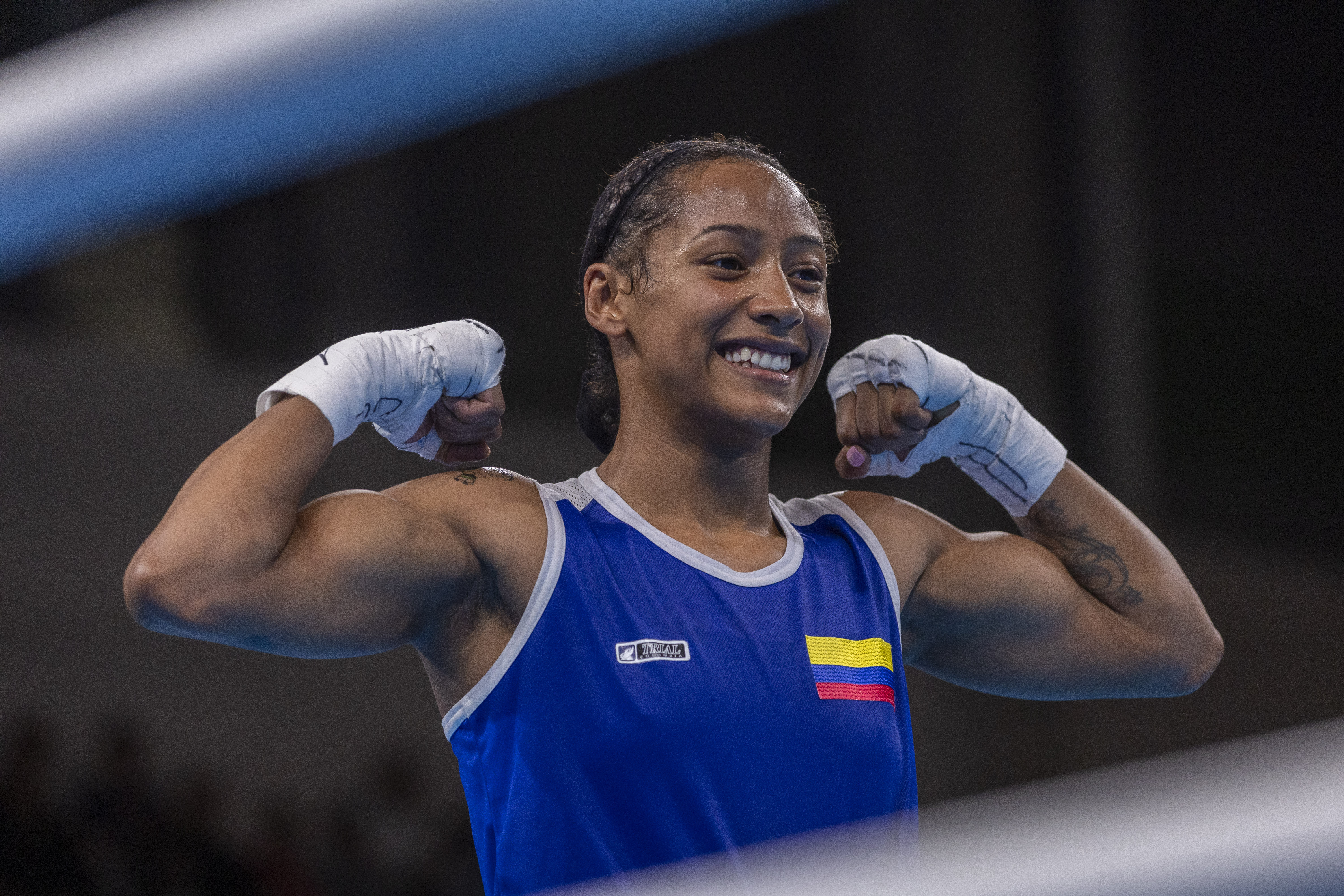 Valeria Arboleda, pugilista colombiana, brilla en los 57 kilogramos del Mundial Femenino de Boxeo.