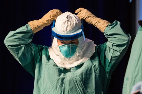 Hay dos nuevos casos de Ébola en Guinea, donde se declaró erradicado el virus