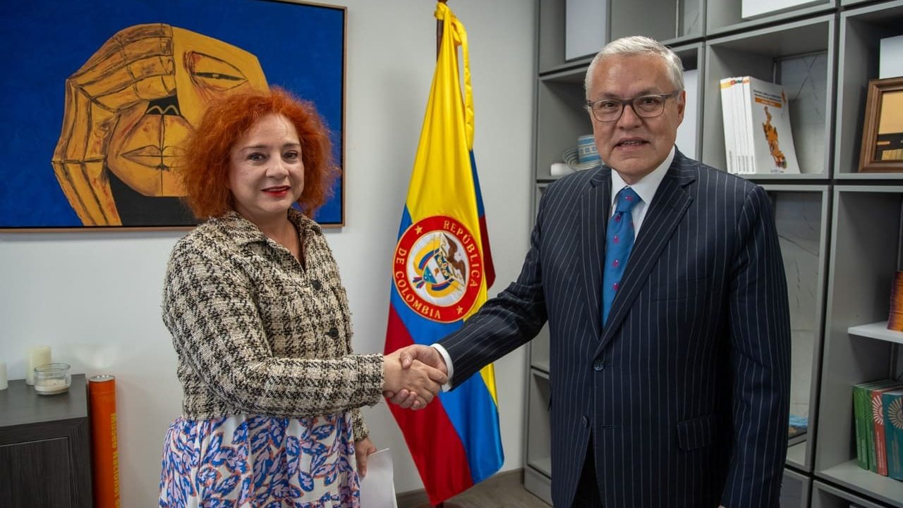 Exministro Osuna respaldará a la Unidad de Víctimas para reparación de desplazados