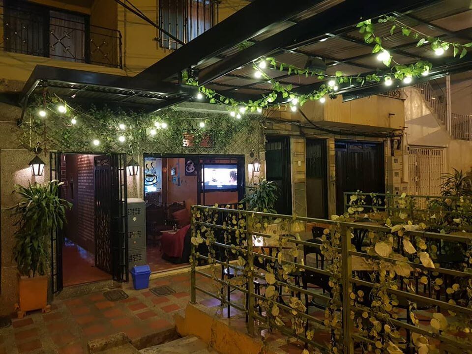 Un café con concepto cultural propone transformación en barrio de Medellín