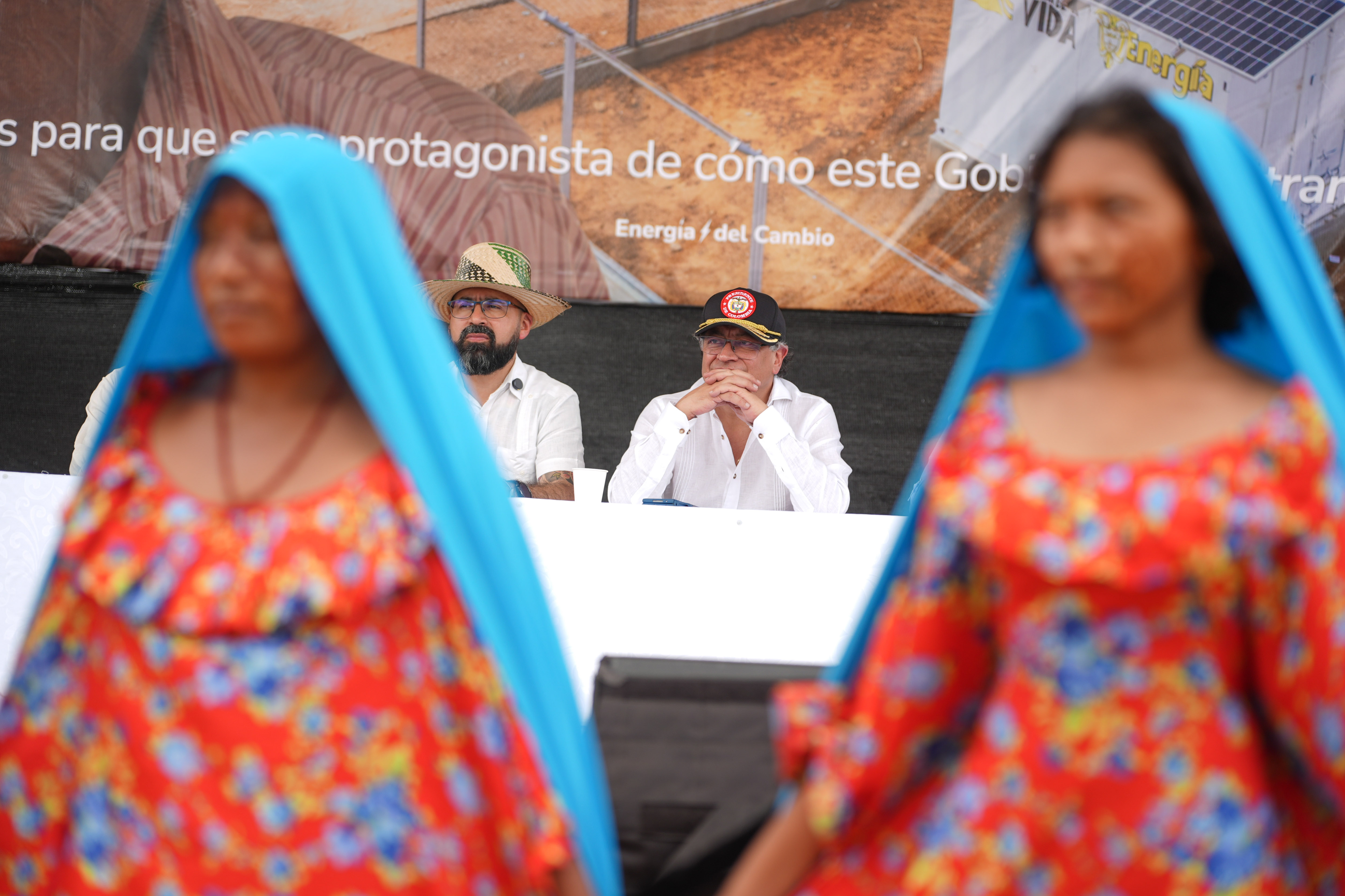 Presidente Petro propone construcción de tren bala en La Guajira