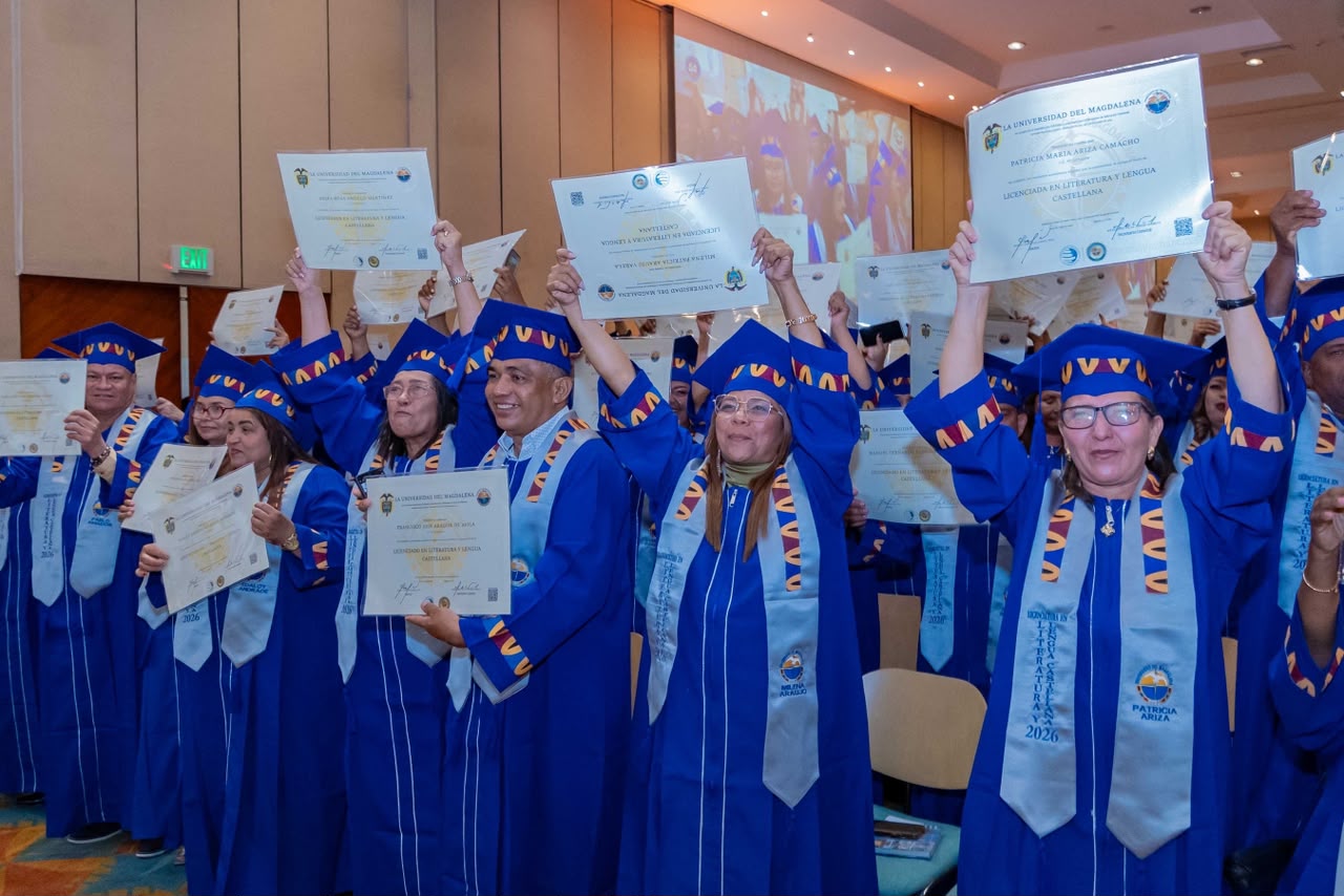En Magdalena, 216 personas se graduaron tras décadas esperando un título