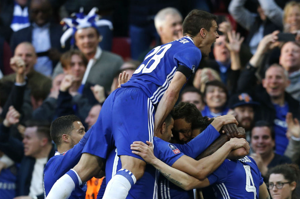 Chelsea gana al Tottenham una espectacular batalla y jugará la final de Copa