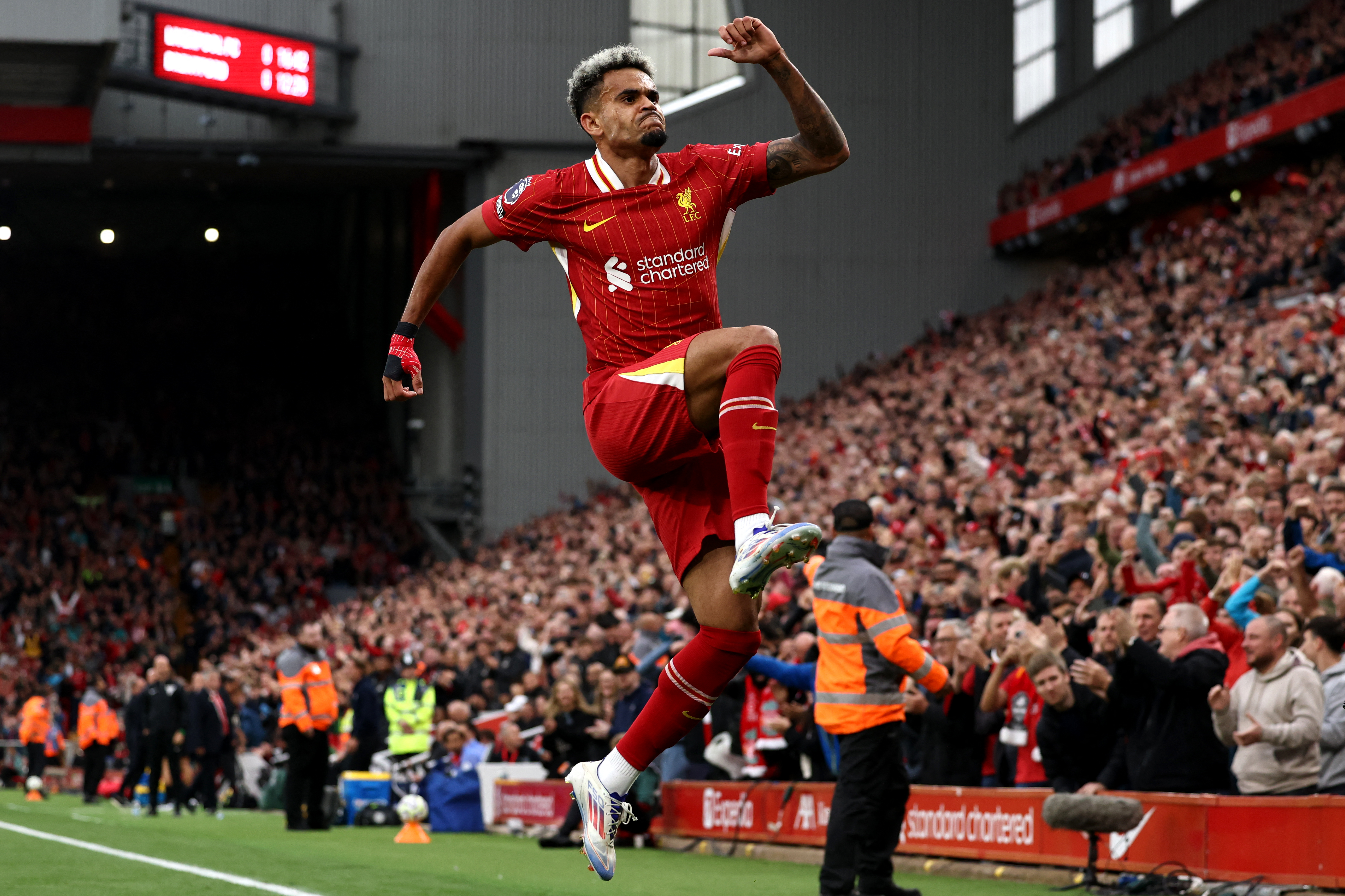 Manchester United vs. Liverpool: hora, cómo y dónde ver el partido de Luis Díaz