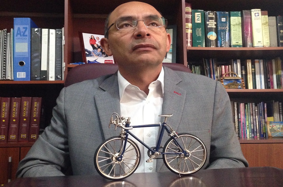 Fue líder de la Vuelta a España, tocó fondo y ahora es pastor cristiano