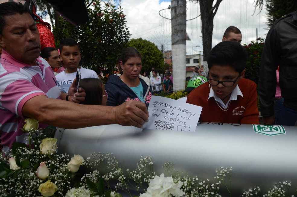 La Unión rindió homenaje a Chapecoense con emotivas cartas