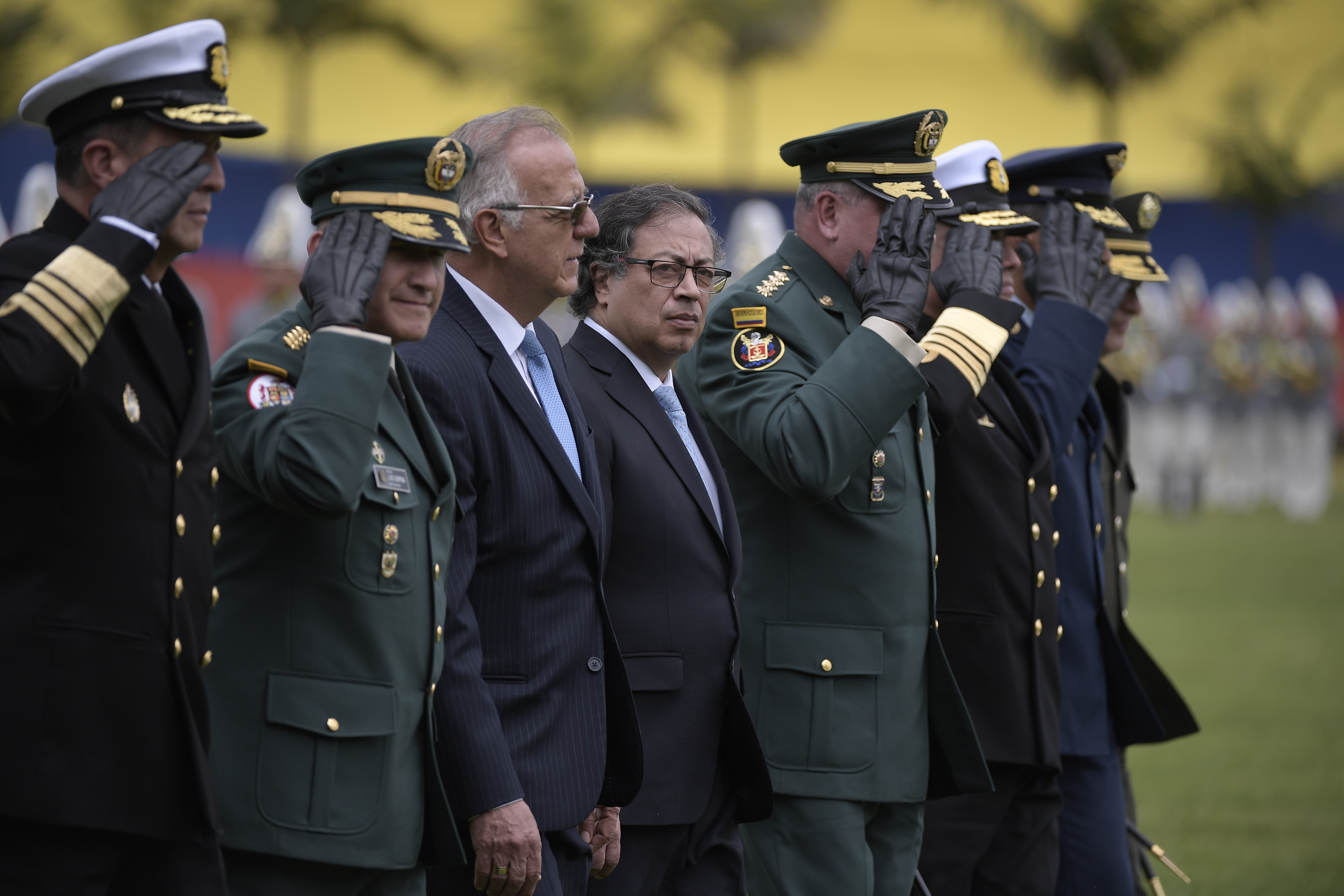 Ministro de Defensa pide investigar quién ordenó “chuzar” a exniñera de Laura Sarabia