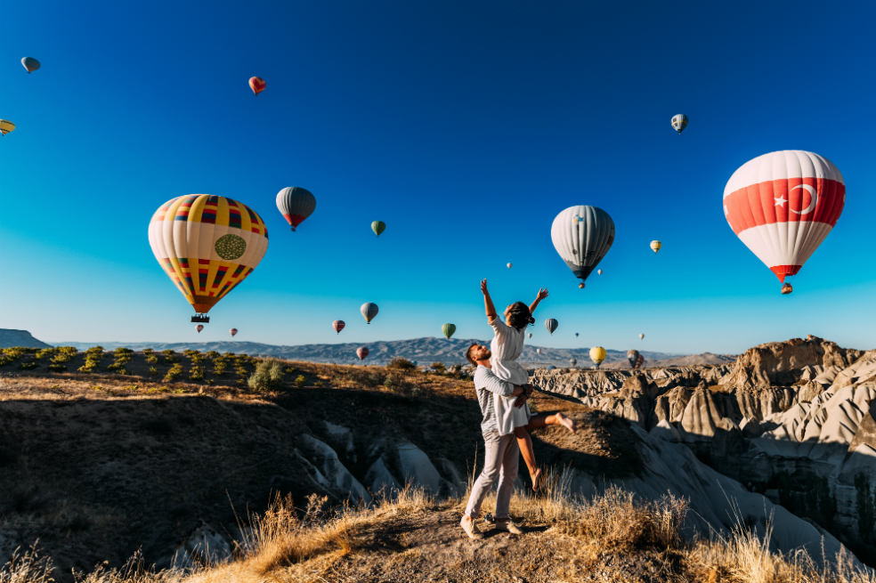 Celebre el amor viajando: destinos para disfrutar en pareja