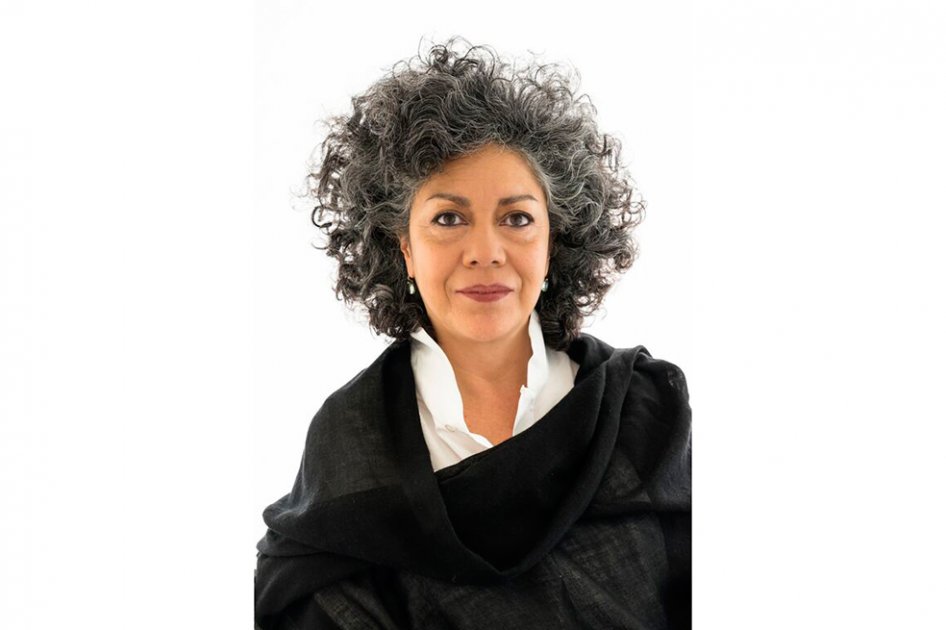 Doris Salcedo humaniza el dolor de otros a través del arte