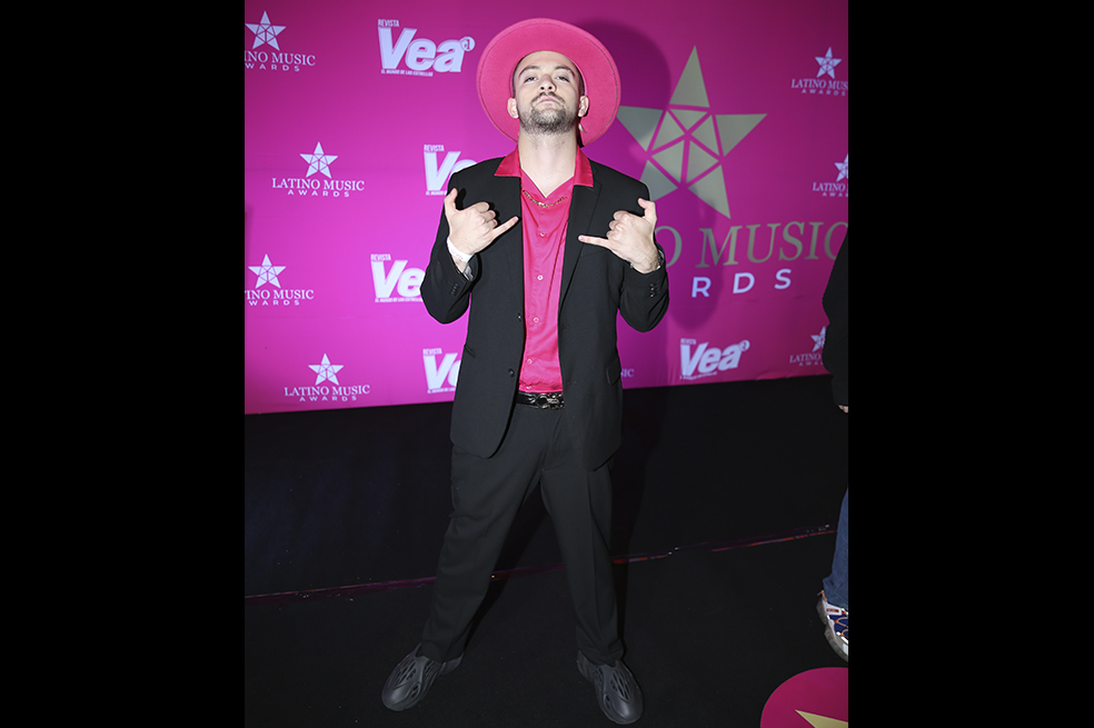 Blondiak Latino Music Awards Nominados Medellin