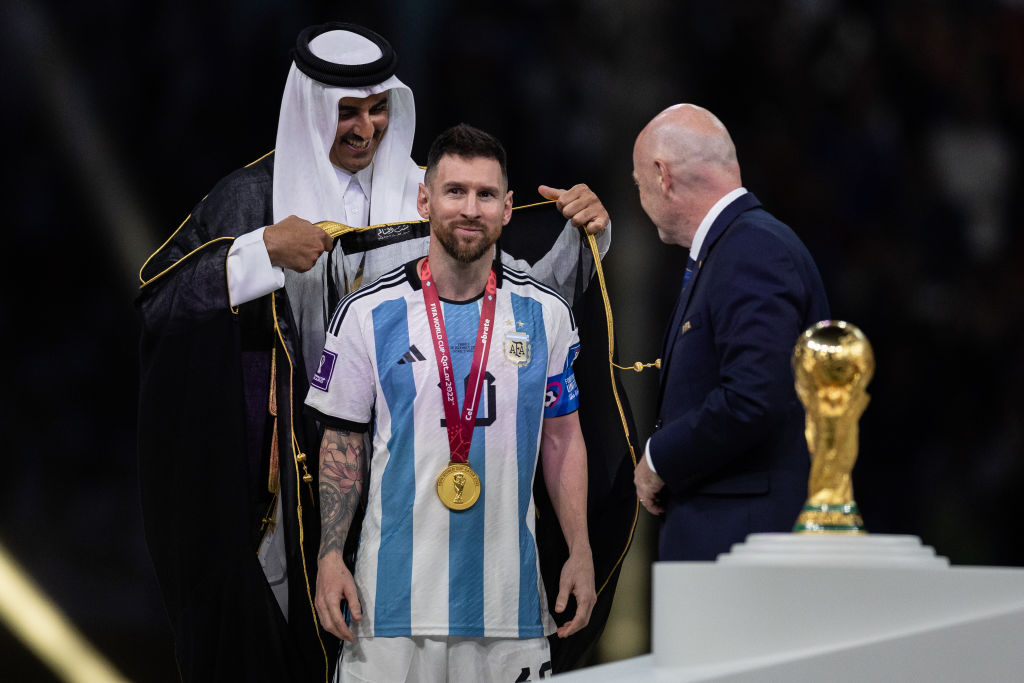 Capa del Emir de Qatar a Messi y más curiosidades del Mundial de fútbol 2022