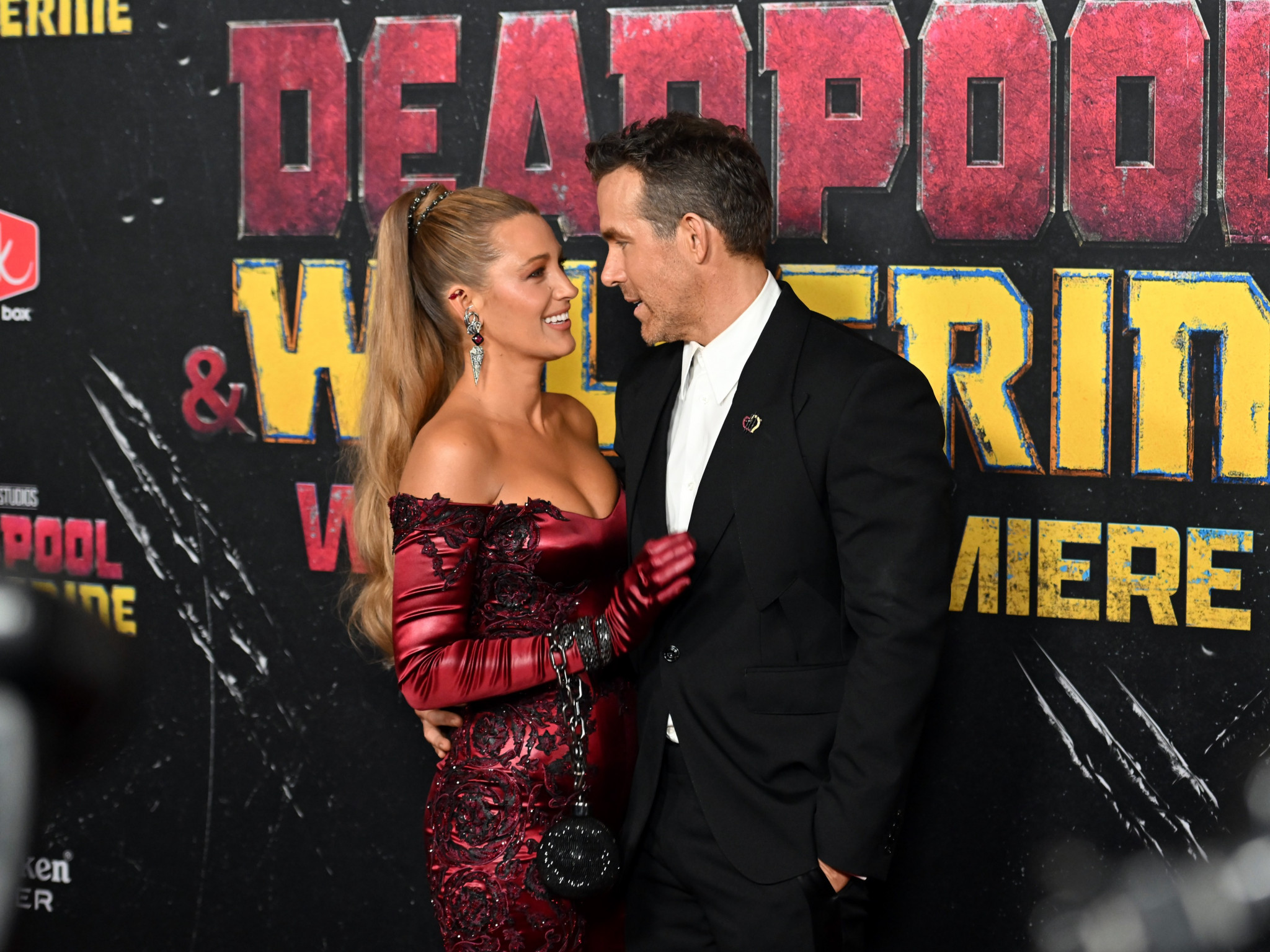 Blake Lively: “Ryan me mandaba flores una vez a la semana cuando éramos novios”
