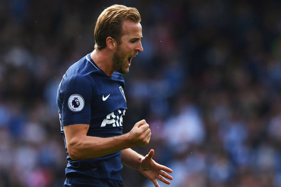 Harry Kane y Davinson Sánchez brillaron con el Tottenham frente al Huddersfield
