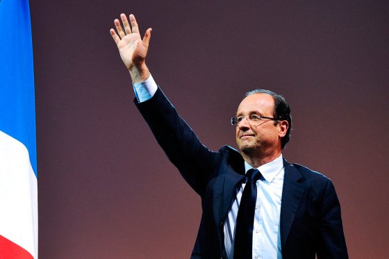 Hollande viajará a Malí donde sus tropas atacan último bastión islamista