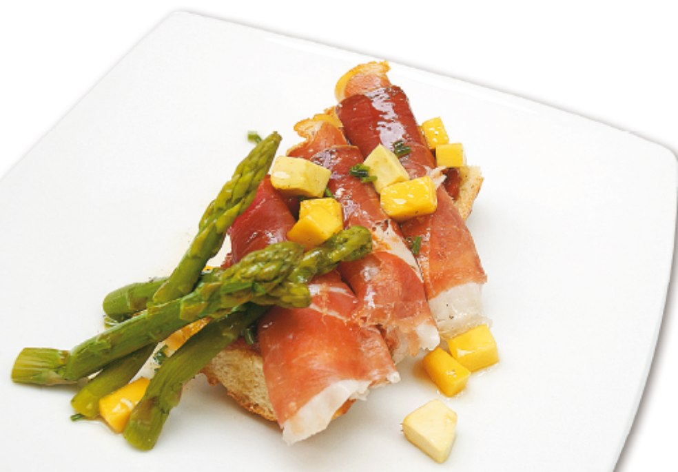 Receta del día: jamón serrano y espárragos sobre tostada con mermelada de tomate