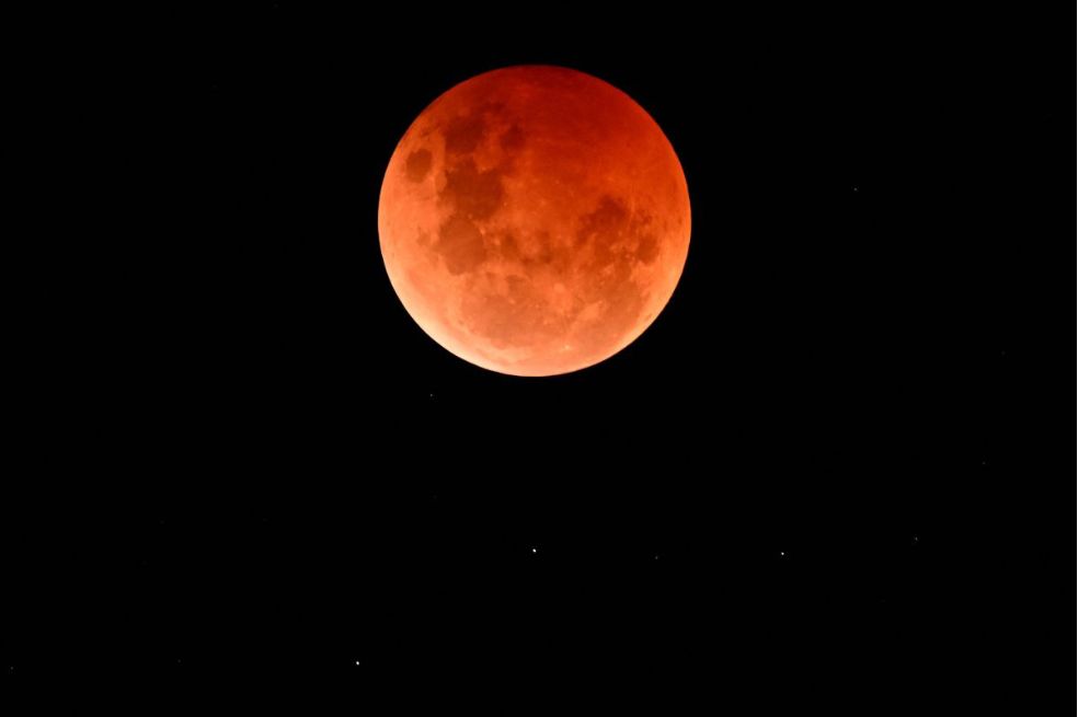 Aries, Tauro, Géminis, Cáncer: el impacto de la Luna de Sangre el 15 de marzo