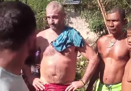Hallan a un estadounidense indocumentado y desorientado en un caño de Cartagena