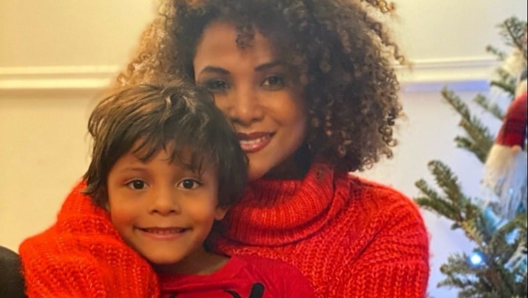 Mabel Lara y su hijo Luciano.