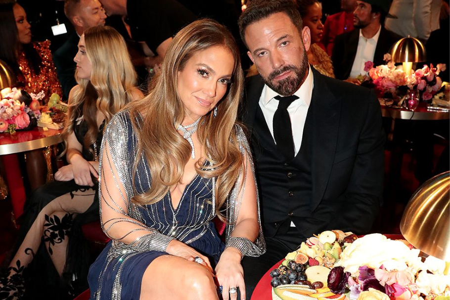 Jennifer López se quedó con dos anillos de compromiso que le dio Ben Affleck
