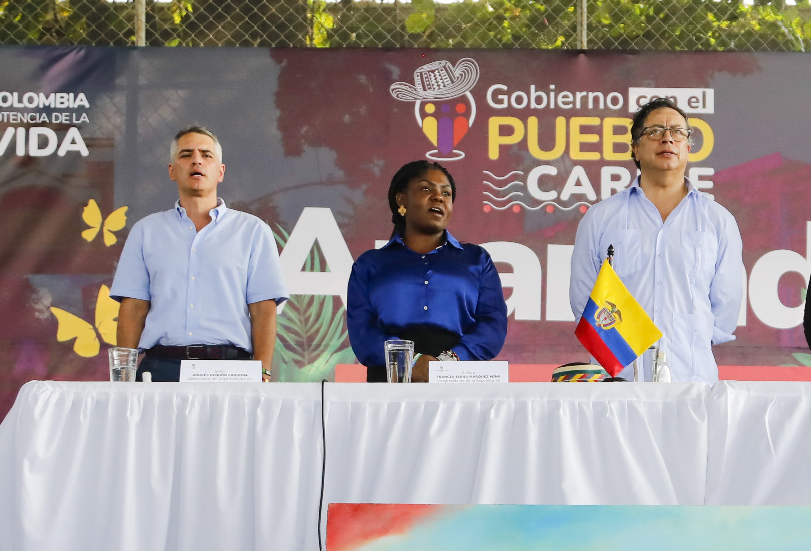 Gobernador de Antioquia anunció que la “vaca” por vías 4G continuará