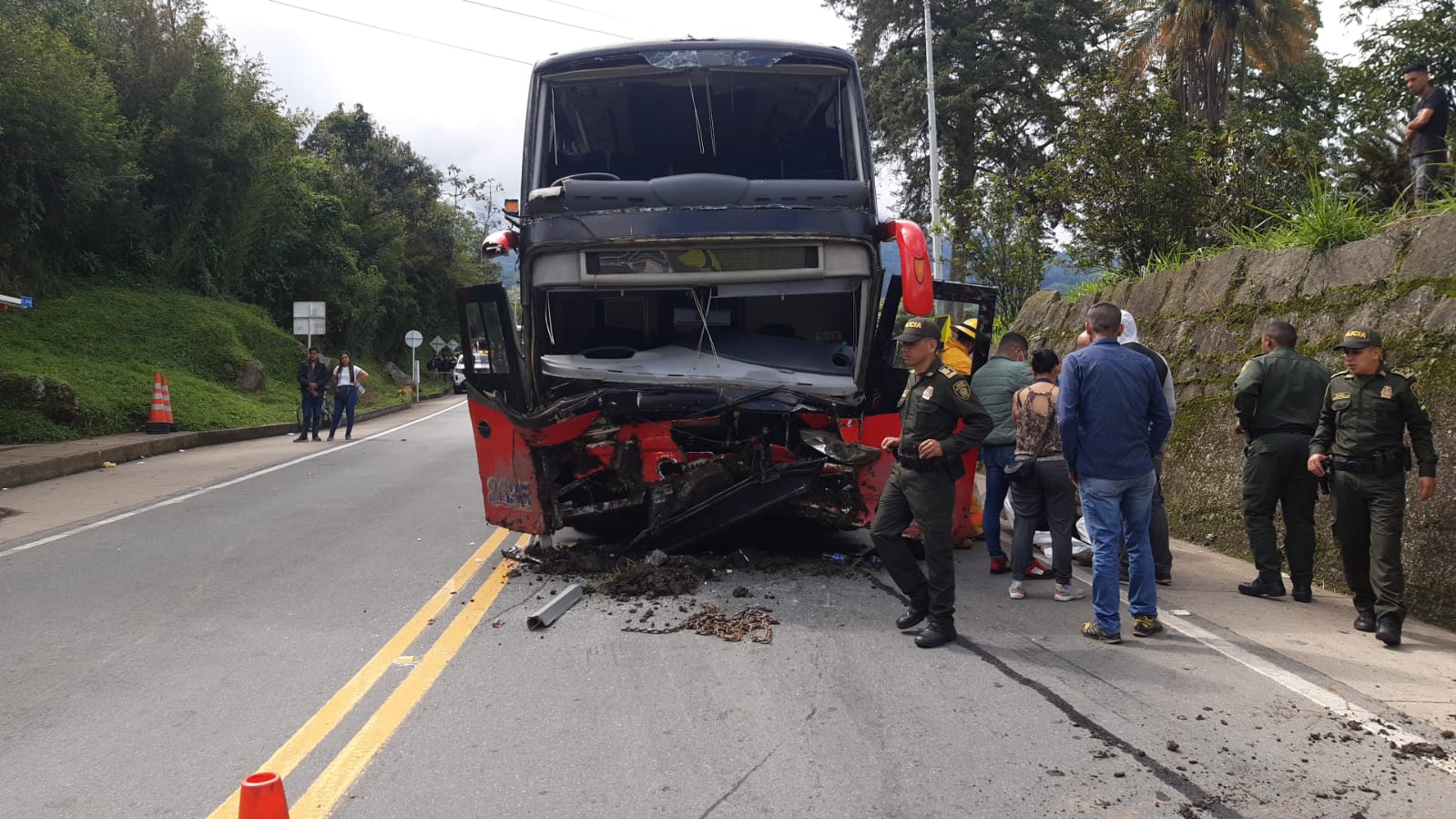 Dos accidentes viales en Cundinamarca dejan 3 muertos y 44 lesionados
