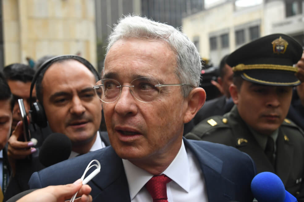 Caso Uribe: Fiscalía compulsa copias contra senador Iván Cepeda