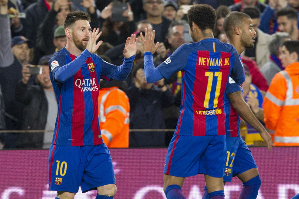 Barcelona venció al Valencia y no le pierde el paso al Madrid