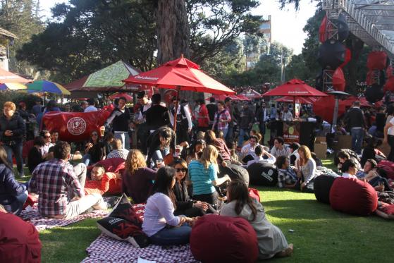 Club Colombia saluda a la navidad con una Zona Picnic