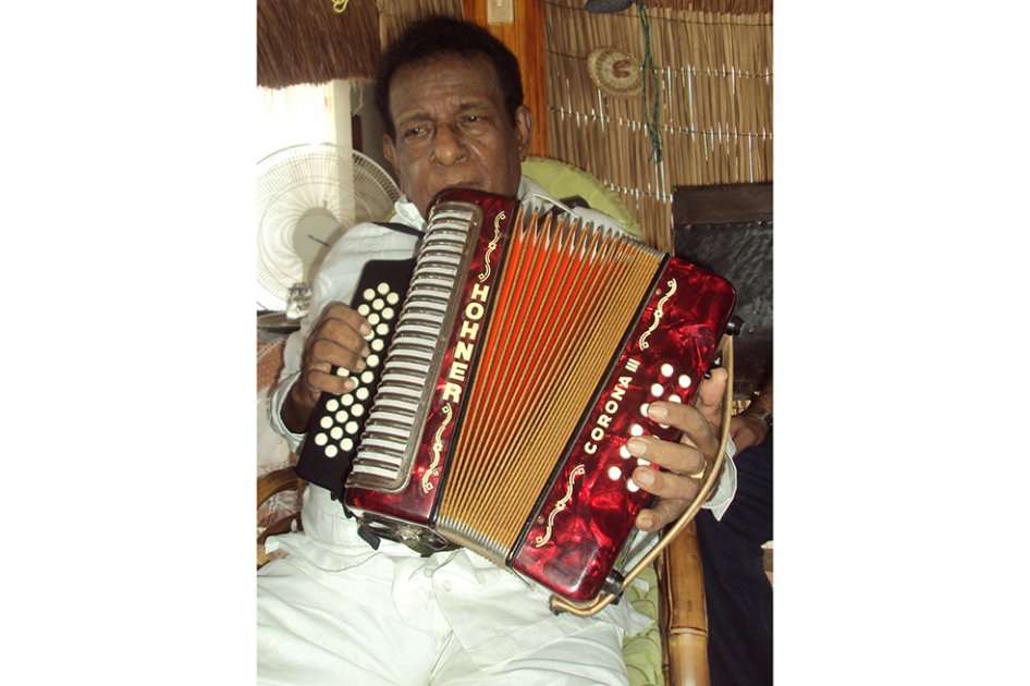 Calixto Ochoa es despedido en Valledupar