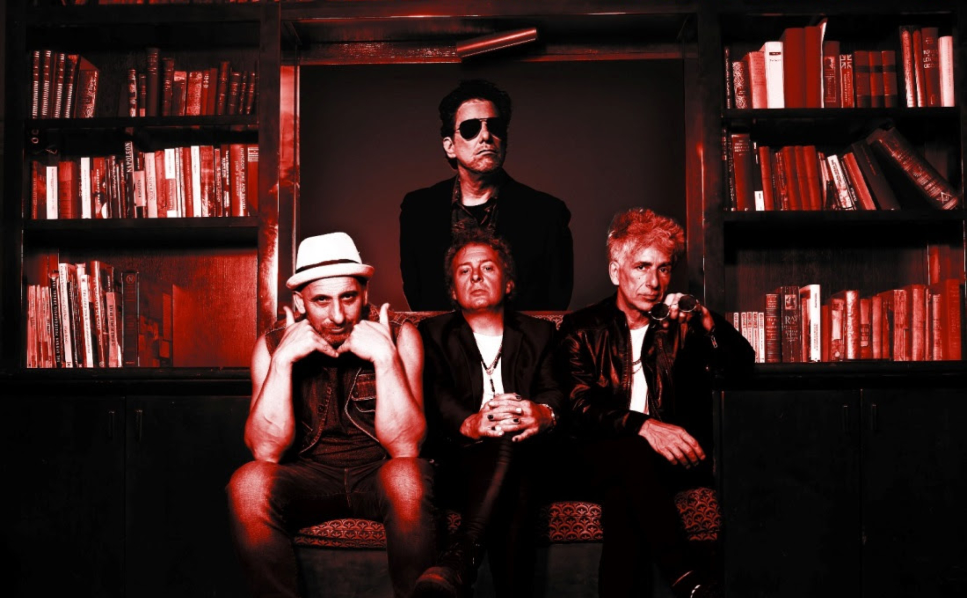 Los Tipitos y Andrés Calamaro presentan una reversión de ‘Silencio’