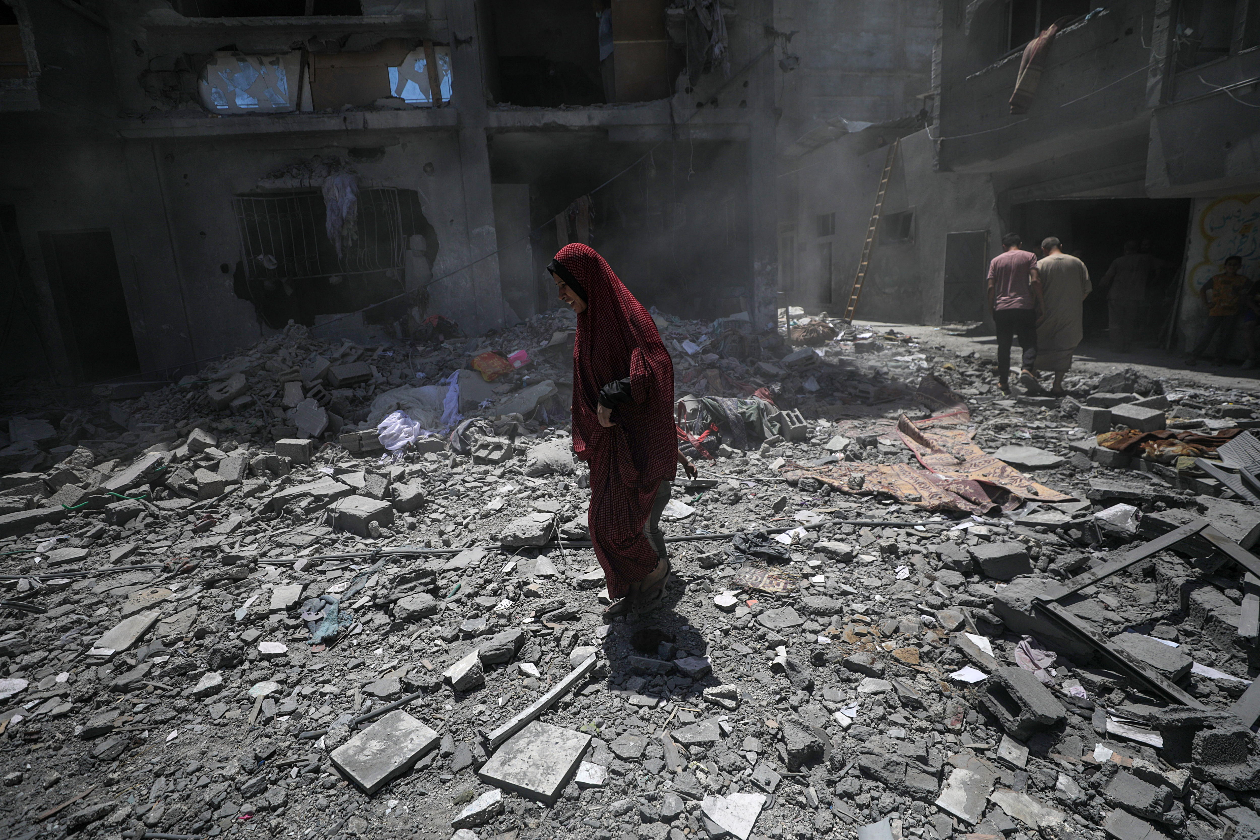 Gaza: continúan los ataques a campos de refugiados; en Nuseirat dejan 17 muertos